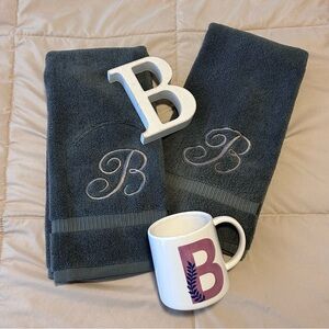 Lot of monogram ‘𝗕’ items